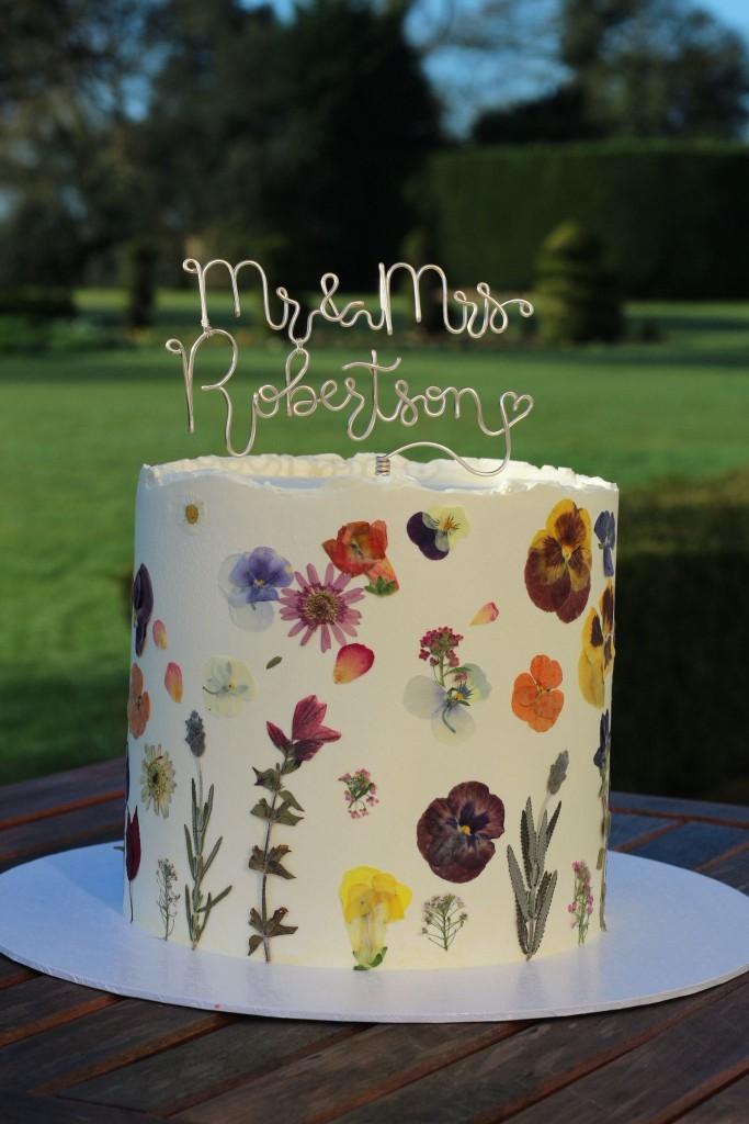 Statement wedding cake for a large reception